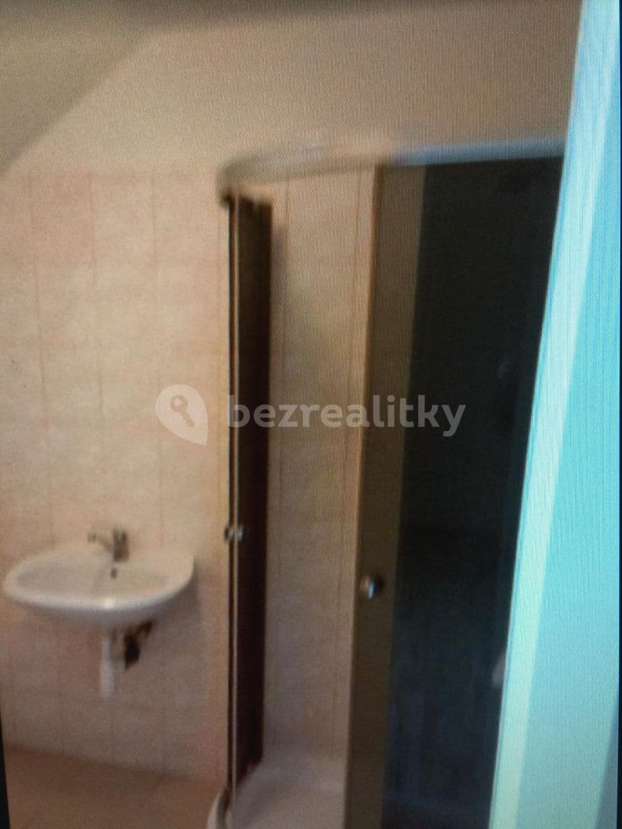 Prenájom bytu Garsoniéra 22 m², Prokopa Velikého, Český Brod, Středočeský kraj Prenájom bytu Garsoniéra 22 m², Prokopa Velikého, Český Brod, Středočeský kraj