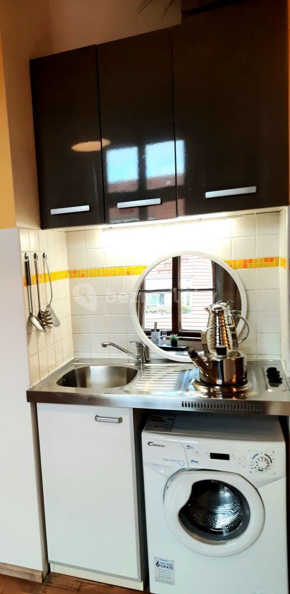 Prenájom bytu 1-izbový 18 m², Vlkova, Praha, Praha Prenájom bytu 1-izbový 18 m², Vlkova, Praha, Praha