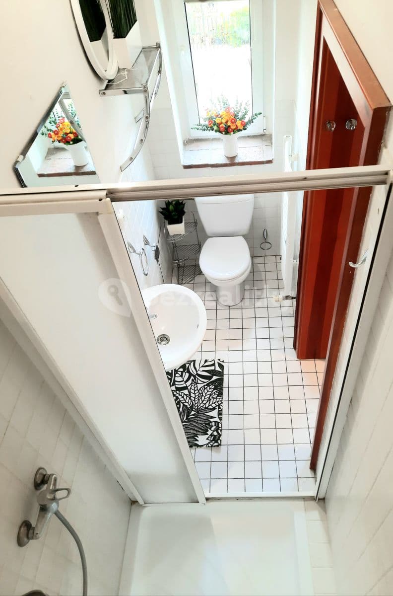 Prenájom bytu 1-izbový 18 m², Vlkova, Praha, Praha Prenájom bytu 1-izbový 18 m², Vlkova, Praha, Praha