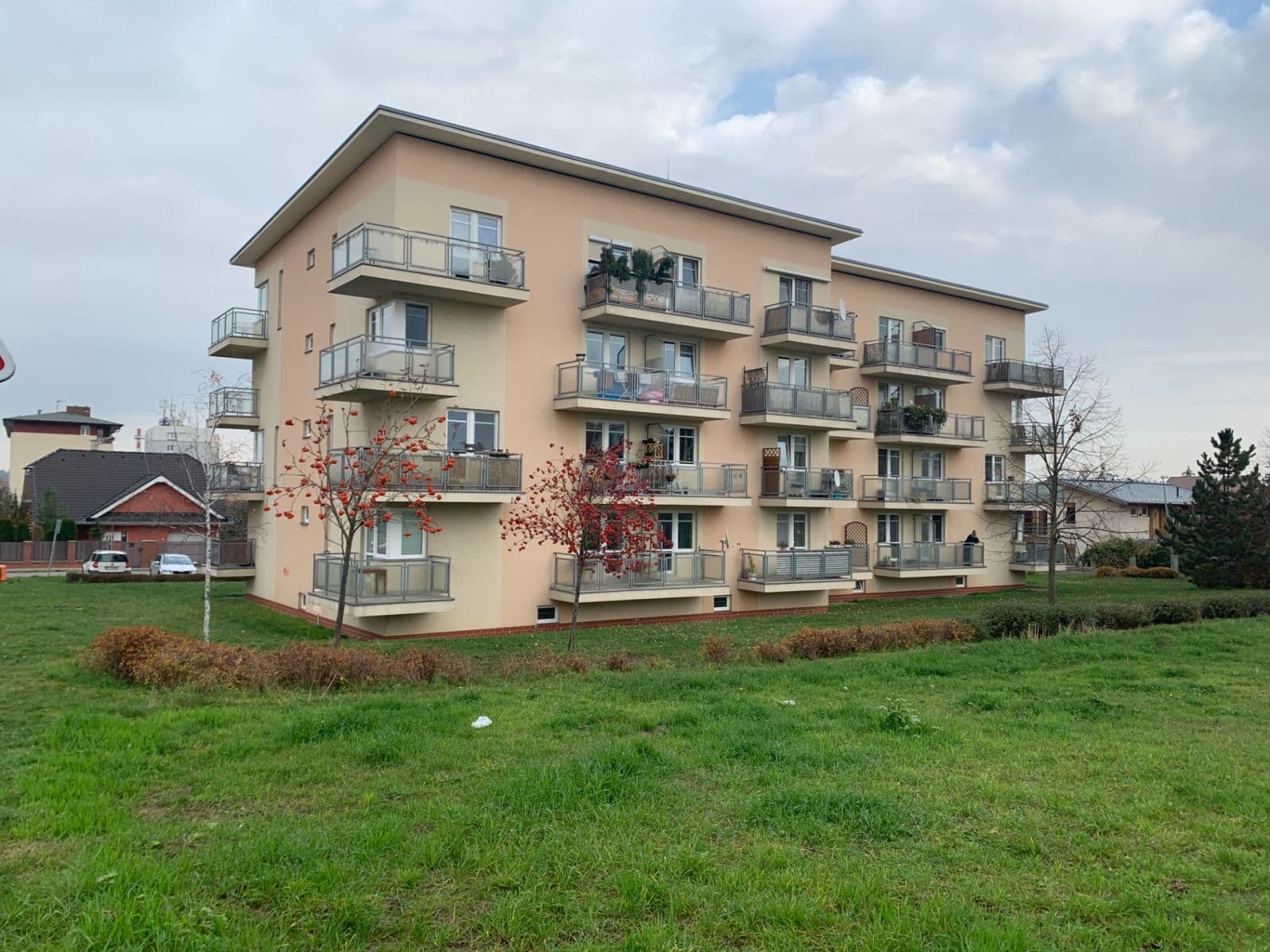 Prenájom bytu Garsoniéra 35 m², Chelčického, Roztoky, Středočeský kraj Prenájom bytu Garsoniéra 35 m², Chelčického, Roztoky, Středočeský kraj
