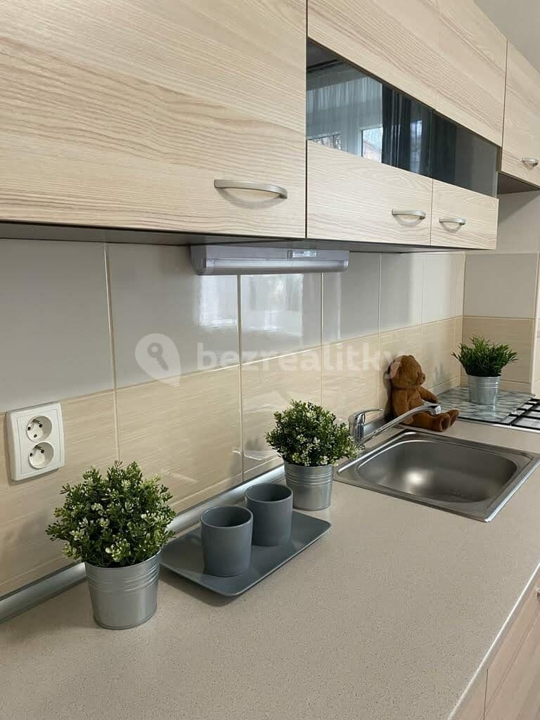 Prenájom bytu 2-izbový 45 m², Poděbradova, Ostrava, Moravskoslezský kraj Prenájom bytu 2-izbový 45 m², Poděbradova, Ostrava, Moravskoslezský kraj