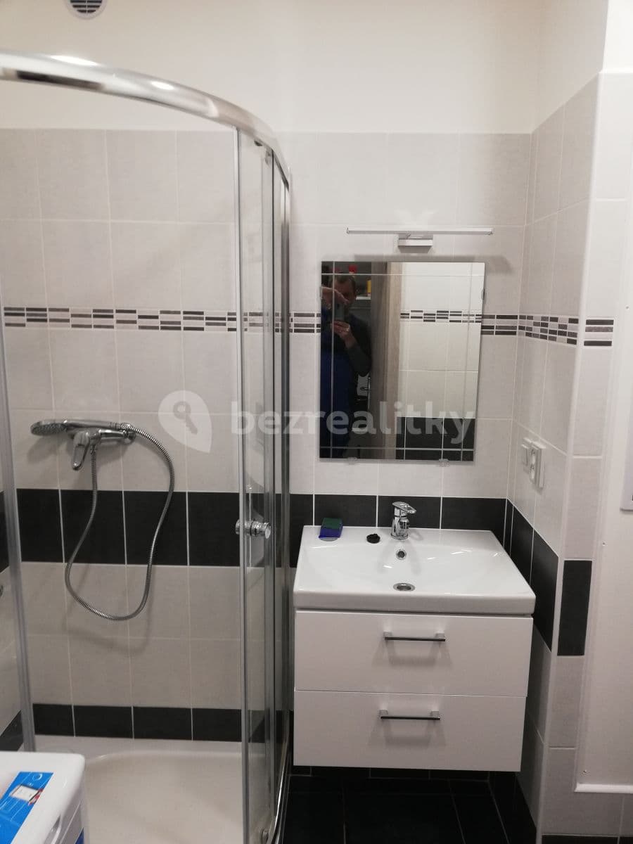 Prenájom bytu 2-izbový 56 m², Lipecká, Praha, Praha Prenájom bytu 2-izbový 56 m², Lipecká, Praha, Praha