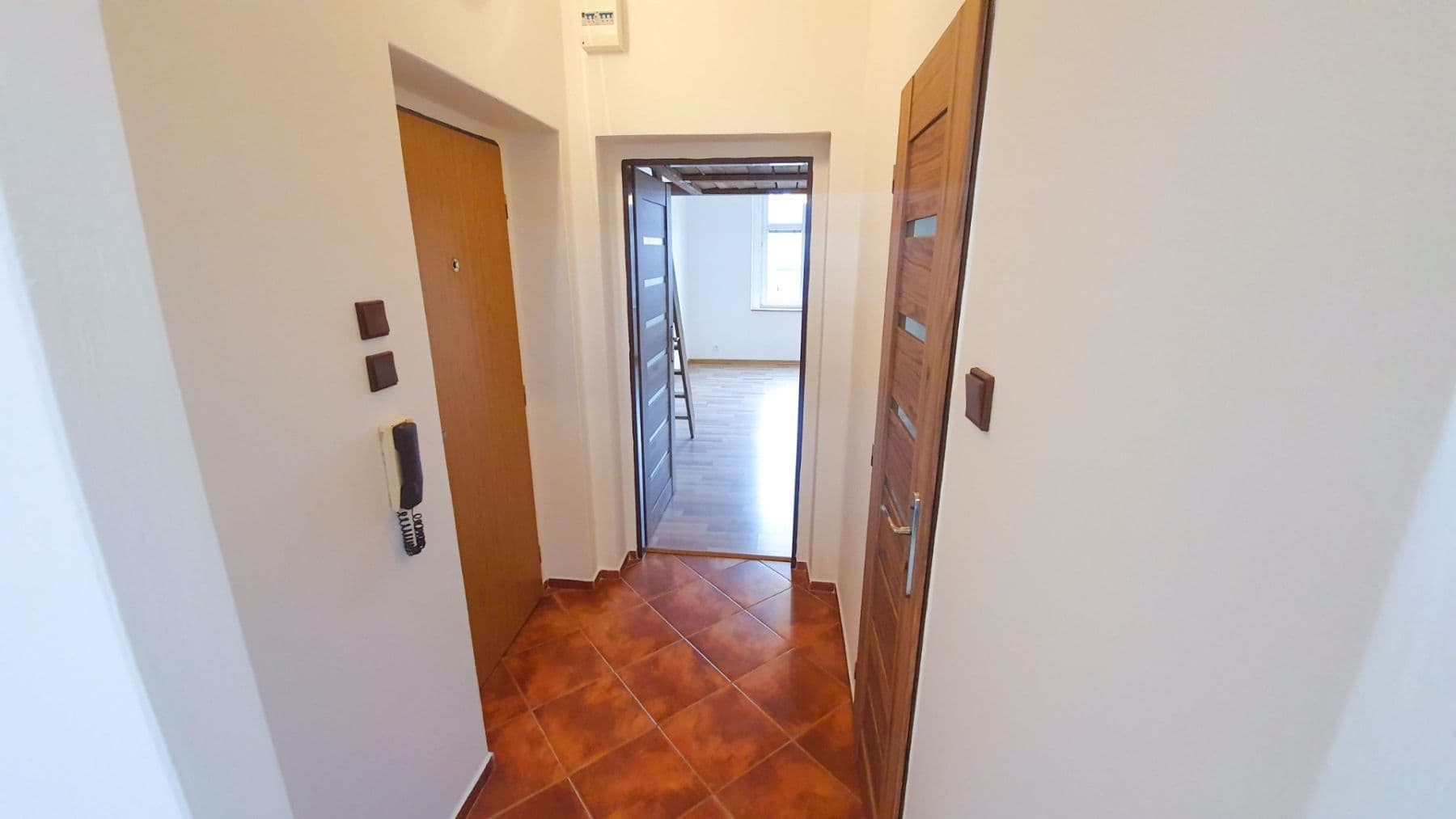 Prenájom bytu 1-izbový 30 m², Štúrova, Teplice, Ústecký kraj Prenájom bytu 1-izbový 30 m², Štúrova, Teplice, Ústecký kraj