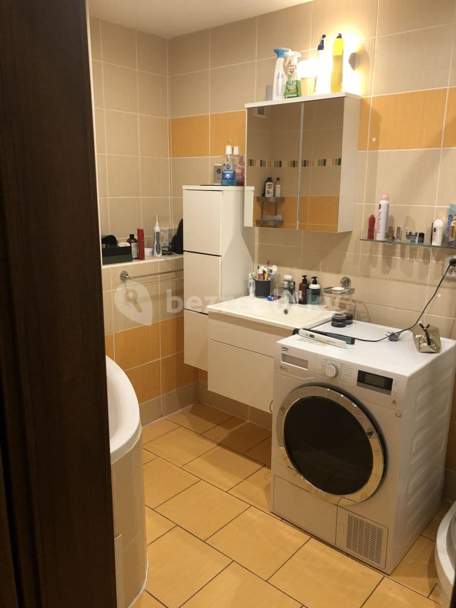 Prenájom bytu 3-izbový 76 m², Písecká, České Budějovice, Jihočeský kraj Prenájom bytu 3-izbový 76 m², Písecká, České Budějovice, Jihočeský kraj