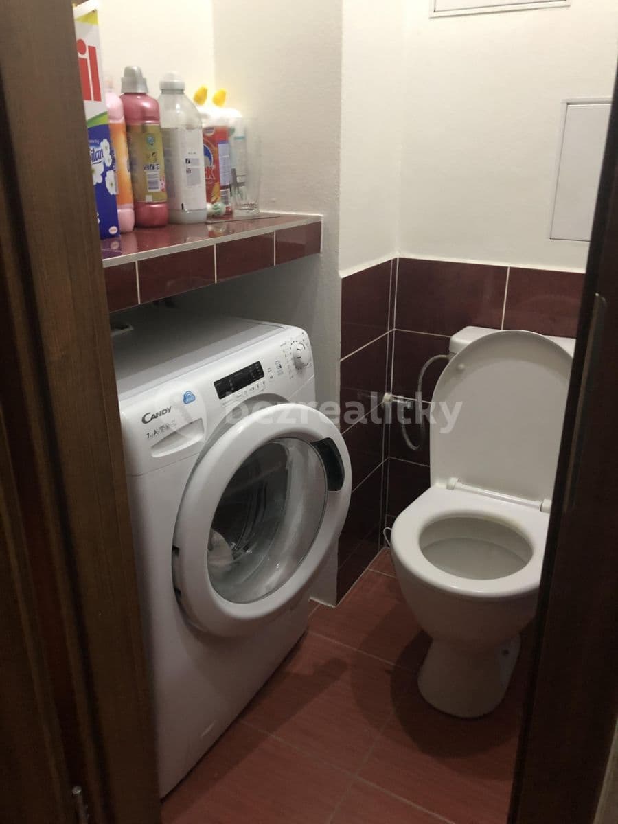 Prenájom bytu 3-izbový 76 m², Písecká, České Budějovice, Jihočeský kraj Prenájom bytu 3-izbový 76 m², Písecká, České Budějovice, Jihočeský kraj