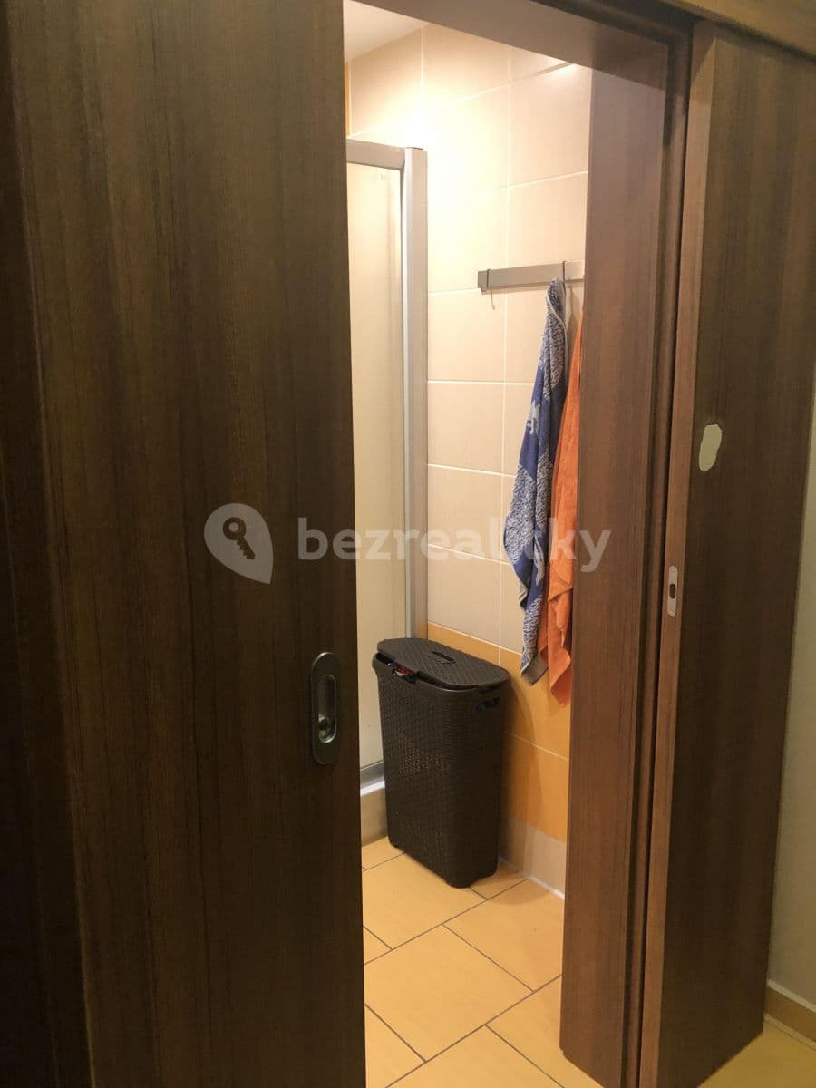 Prenájom bytu 3-izbový 76 m², Písecká, České Budějovice, Jihočeský kraj Prenájom bytu 3-izbový 76 m², Písecká, České Budějovice, Jihočeský kraj