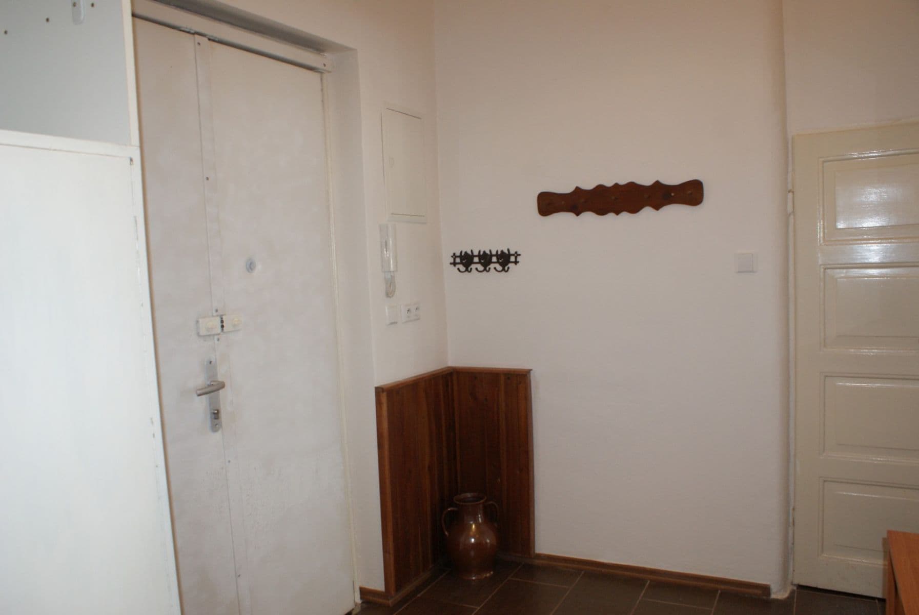 Prenájom bytu 2-izbový 77 m², Pod Kotlaskou, Praha, Praha Prenájom bytu 2-izbový 77 m², Pod Kotlaskou, Praha, Praha