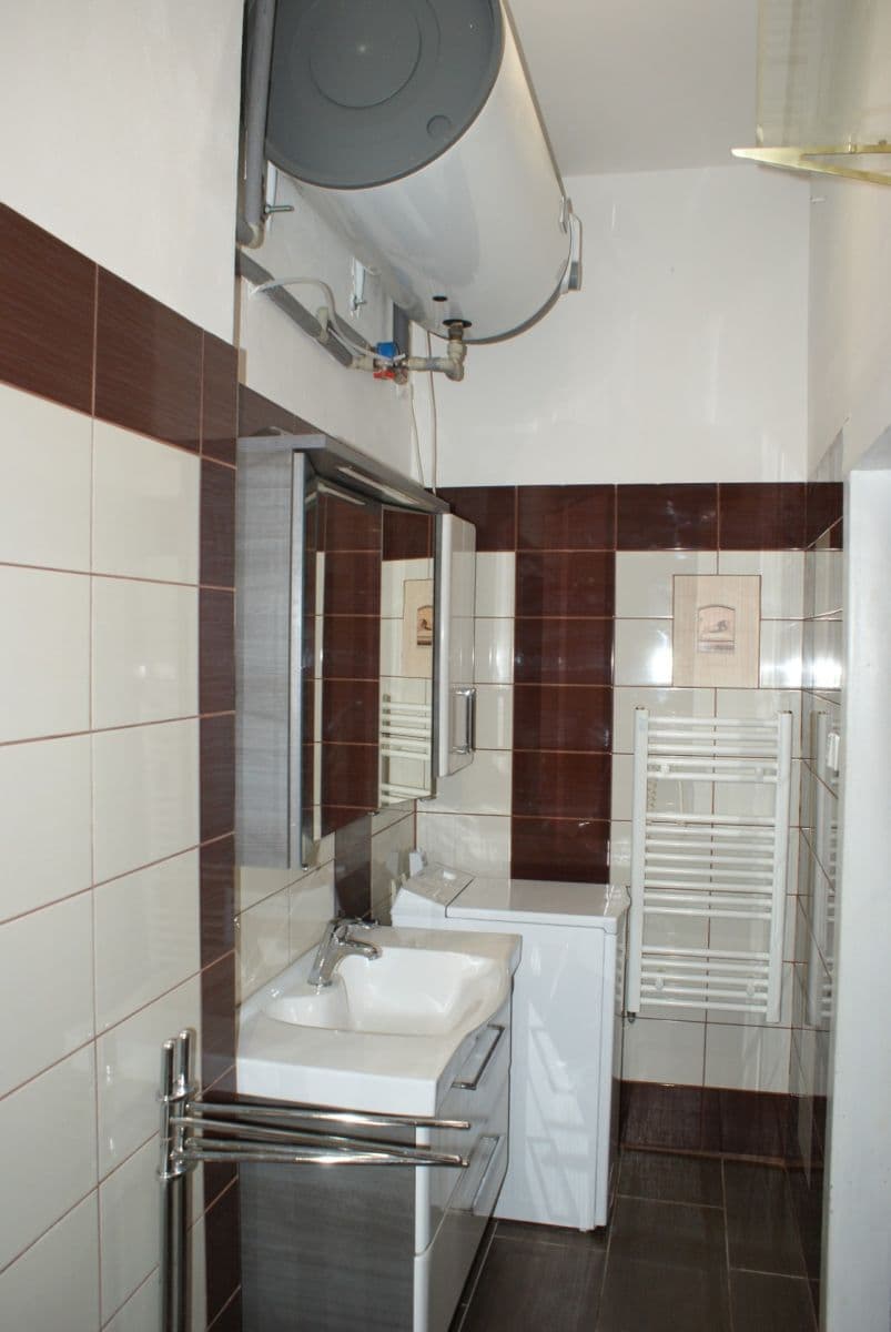 Prenájom bytu 2-izbový 77 m², Pod Kotlaskou, Praha, Praha Prenájom bytu 2-izbový 77 m², Pod Kotlaskou, Praha, Praha