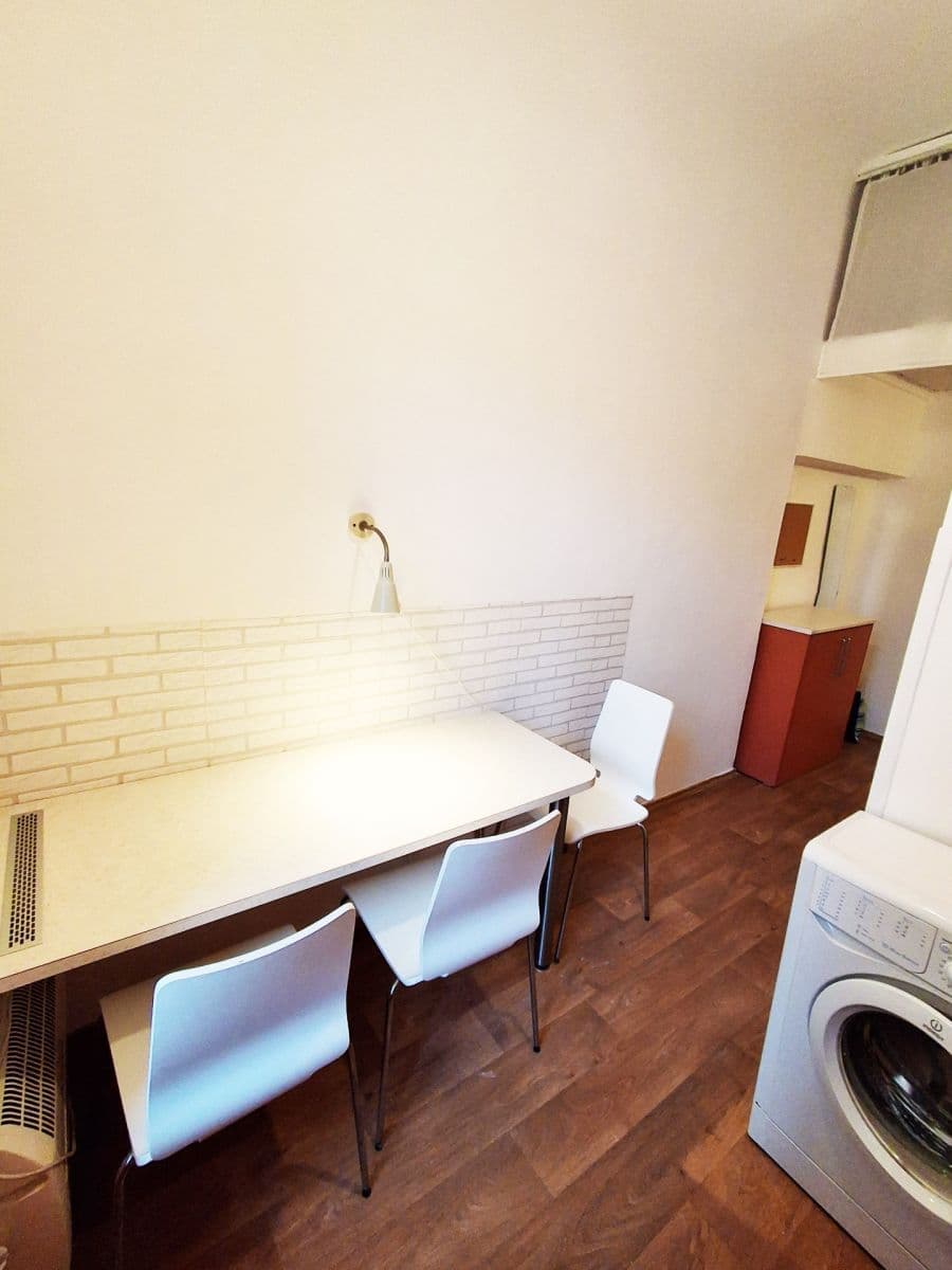 Prenájom bytu 1-izbový 35 m², Milady Horákové, Praha, Praha Prenájom bytu 1-izbový 35 m², Milady Horákové, Praha, Praha