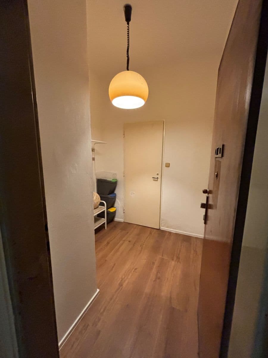 Prenájom bytu 1-izbový 34 m², Londýnská, Praha, Praha Prenájom bytu 1-izbový 34 m², Londýnská, Praha, Praha