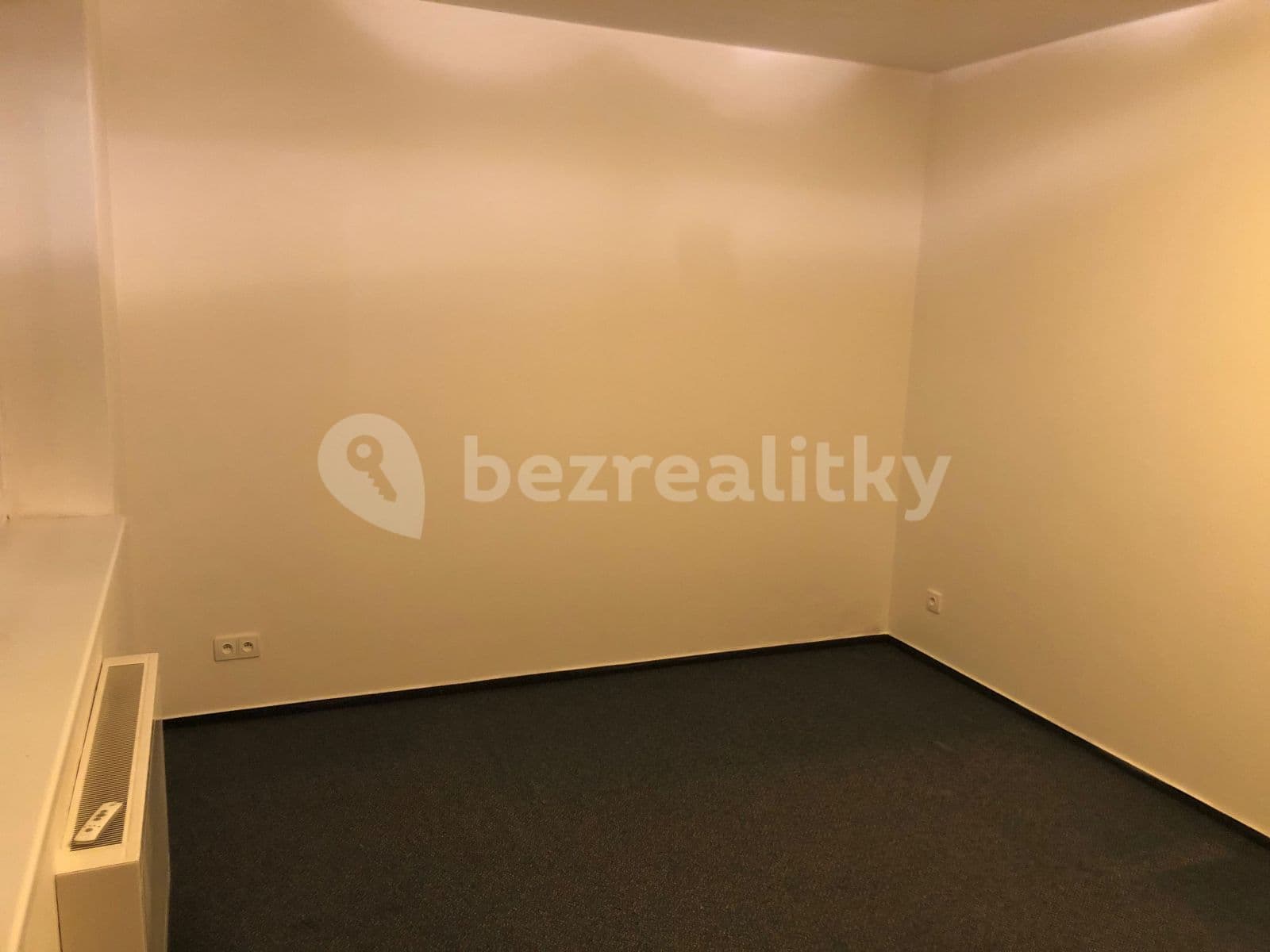 Prenájom bytu 3-izbový 93 m², Jaromíra Vejvody, Praha, Praha Prenájom bytu 3-izbový 93 m², Jaromíra Vejvody, Praha, Praha