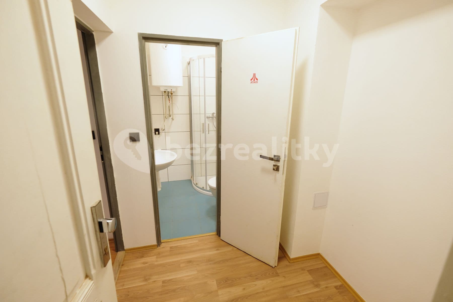 Prenájom bytu Garsoniéra 25 m², Zbraslavská, Praha, Praha Prenájom bytu Garsoniéra 25 m², Zbraslavská, Praha, Praha