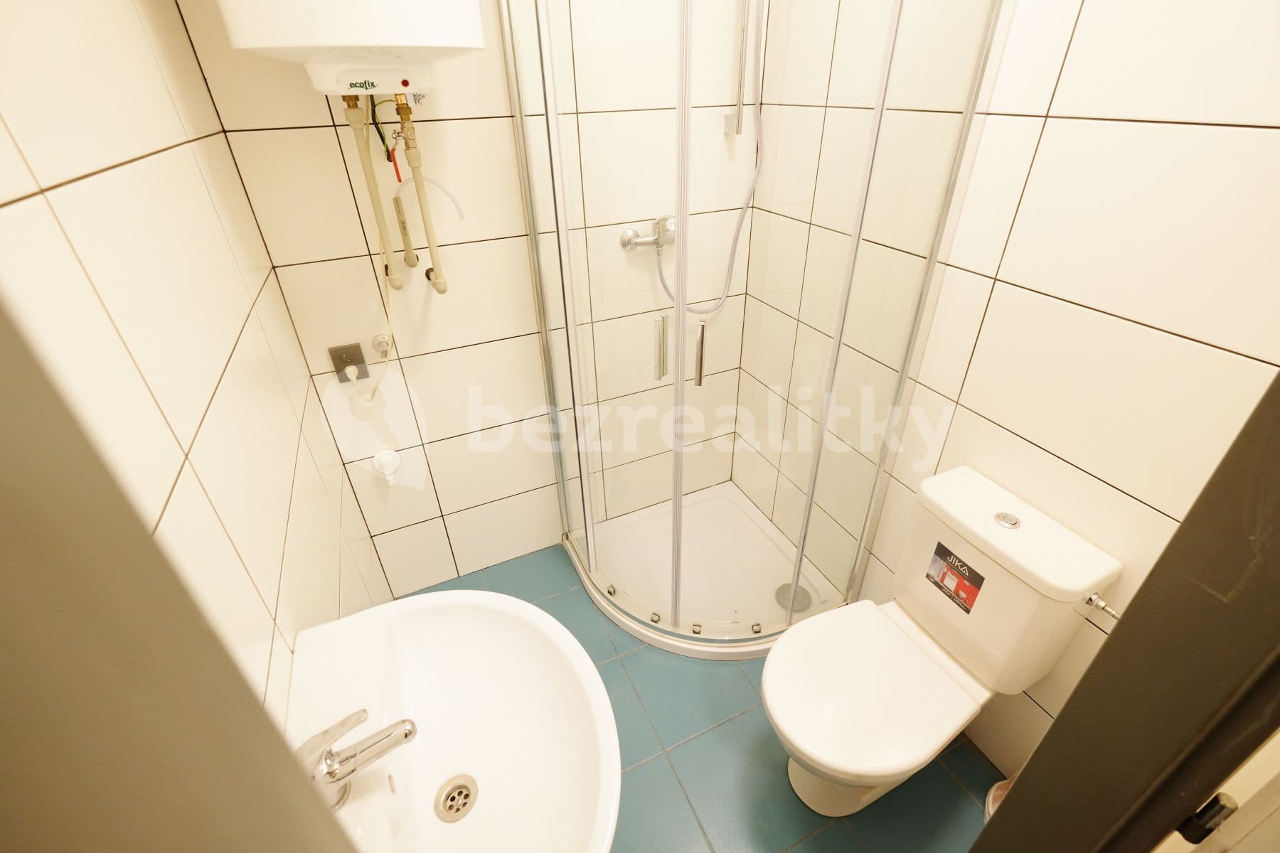 Prenájom bytu Garsoniéra 25 m², Zbraslavská, Praha, Praha Prenájom bytu Garsoniéra 25 m², Zbraslavská, Praha, Praha