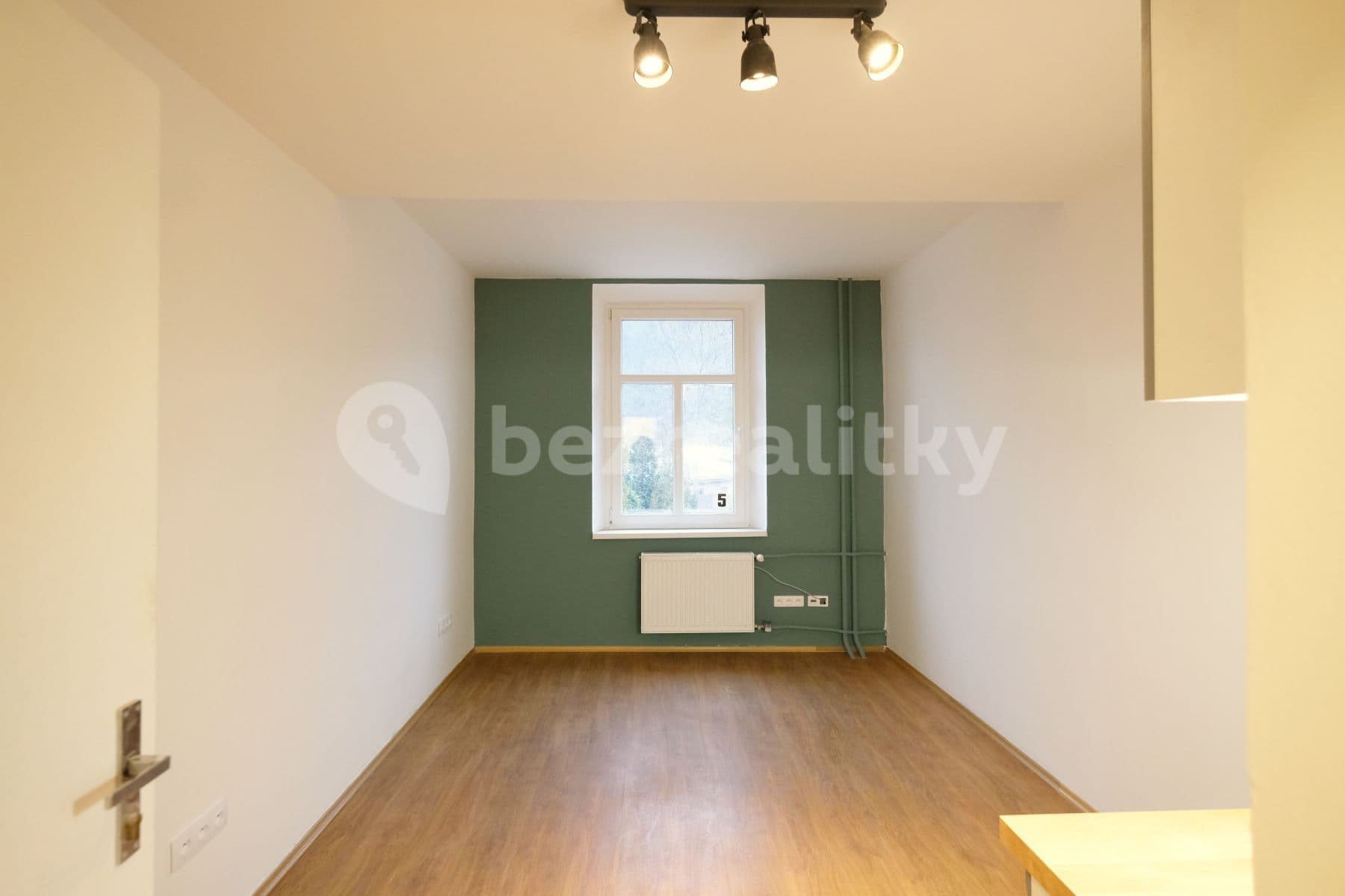 Prenájom bytu Garsoniéra 25 m², Zbraslavská, Praha, Praha Prenájom bytu Garsoniéra 25 m², Zbraslavská, Praha, Praha