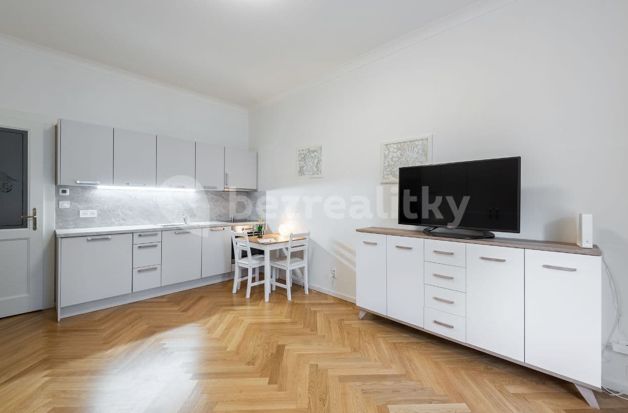 Prenájom bytu 1-izbový 27 m², Slavíkova, Praha, Praha Prenájom bytu 1-izbový 27 m², Slavíkova, Praha, Praha