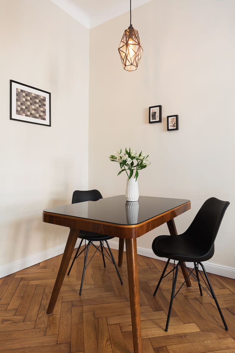 Prenájom bytu 2-izbový 62 m², Bořivojova, Praha, Praha Prenájom bytu 2-izbový 62 m², Bořivojova, Praha, Praha