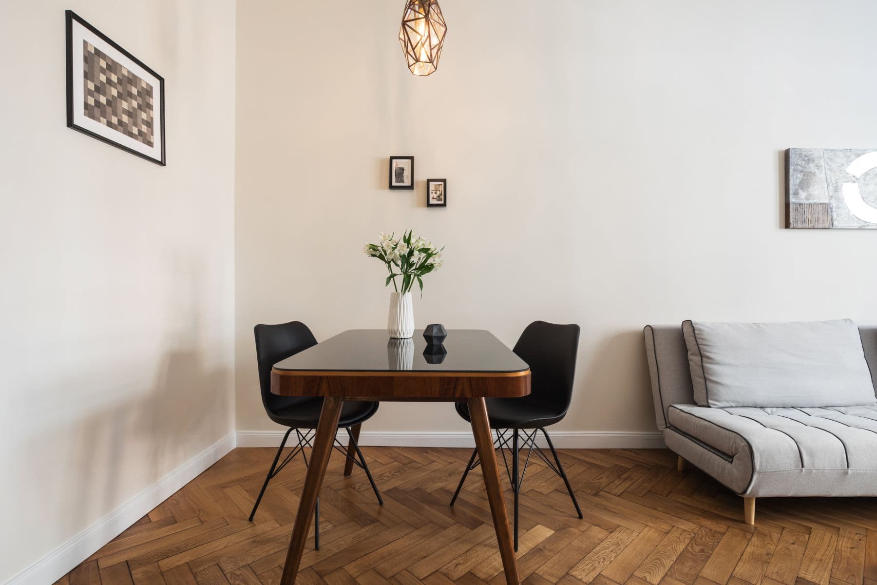 Prenájom bytu 2-izbový 62 m², Bořivojova, Praha, Praha Prenájom bytu 2-izbový 62 m², Bořivojova, Praha, Praha