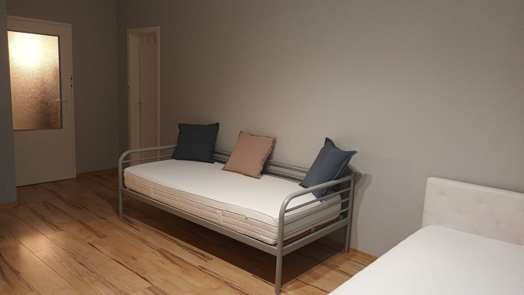 Prenájom bytu 1-izbový 30 m², Levského, Praha, Praha Prenájom bytu 1-izbový 30 m², Levského, Praha, Praha