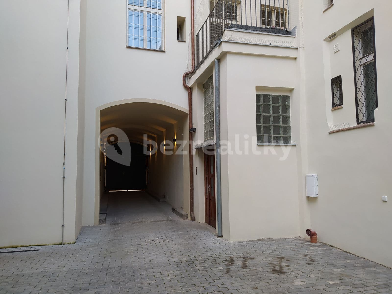 Prenájom nebytového priestoru 45 m², Sokolovská, Praha, Praha Prenájom nebytového priestoru 45 m², Sokolovská, Praha, Praha