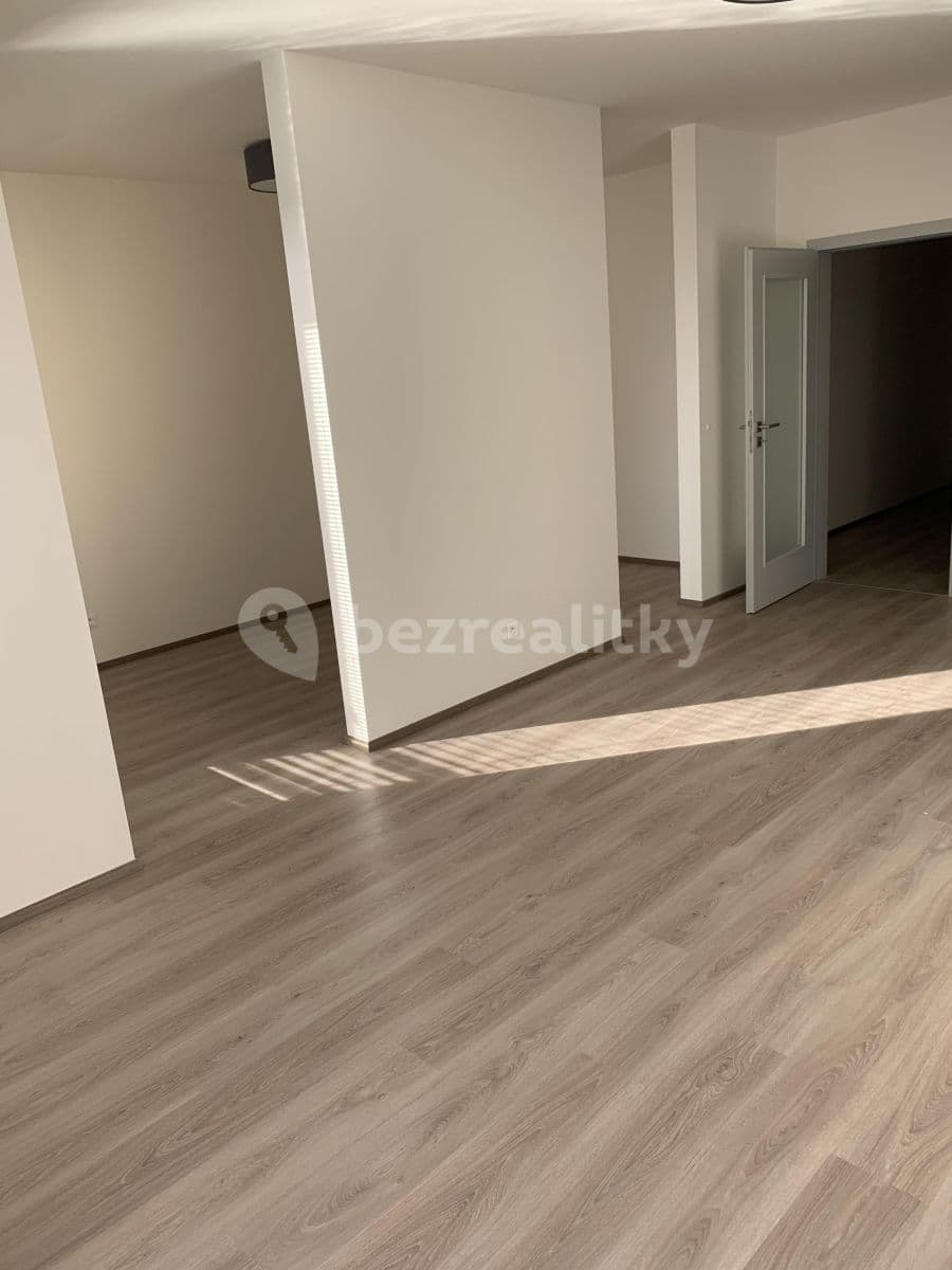 Prenájom bytu 2-izbový 44 m², Praha, Praha Prenájom bytu 2-izbový 44 m², Praha, Praha