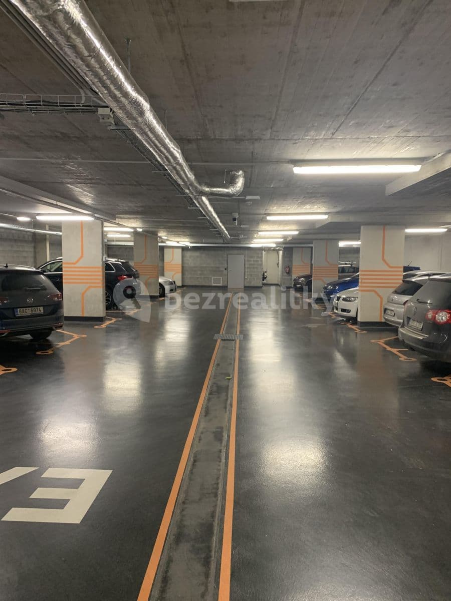 Prenájom bytu 2-izbový 44 m², Praha, Praha Prenájom bytu 2-izbový 44 m², Praha, Praha