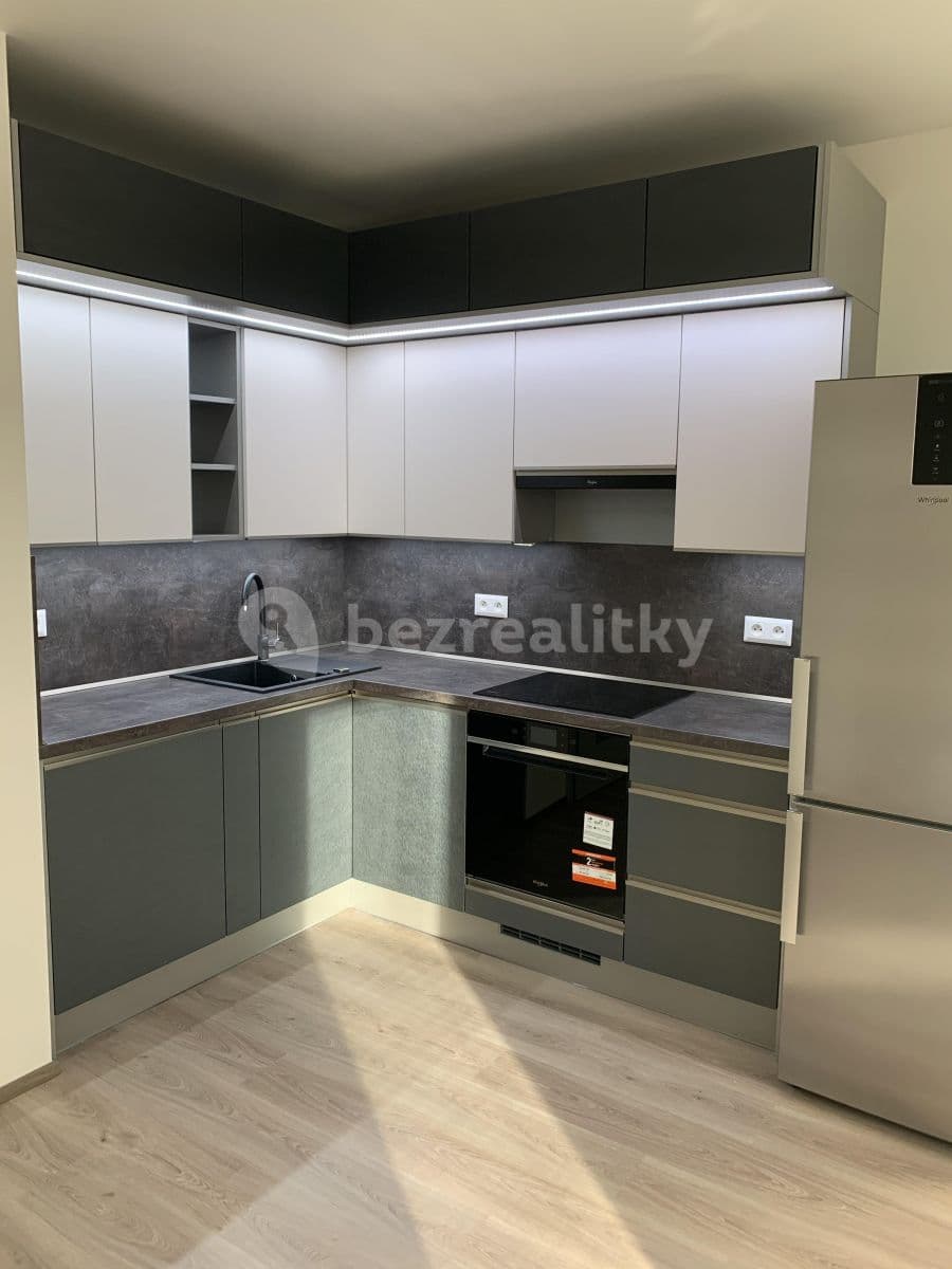 Prenájom bytu 2-izbový 44 m², Praha, Praha Prenájom bytu 2-izbový 44 m², Praha, Praha
