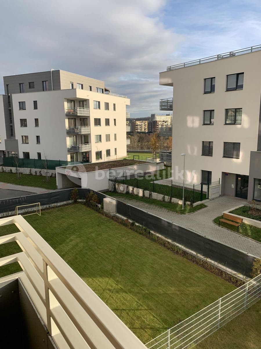 Prenájom bytu 2-izbový 44 m², Praha, Praha Prenájom bytu 2-izbový 44 m², Praha, Praha