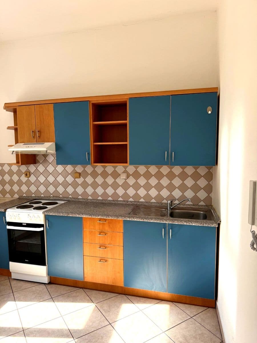 Prenájom bytu 2-izbový 49 m², Ostrovského, Praha, Praha Prenájom bytu 2-izbový 49 m², Ostrovského, Praha, Praha
