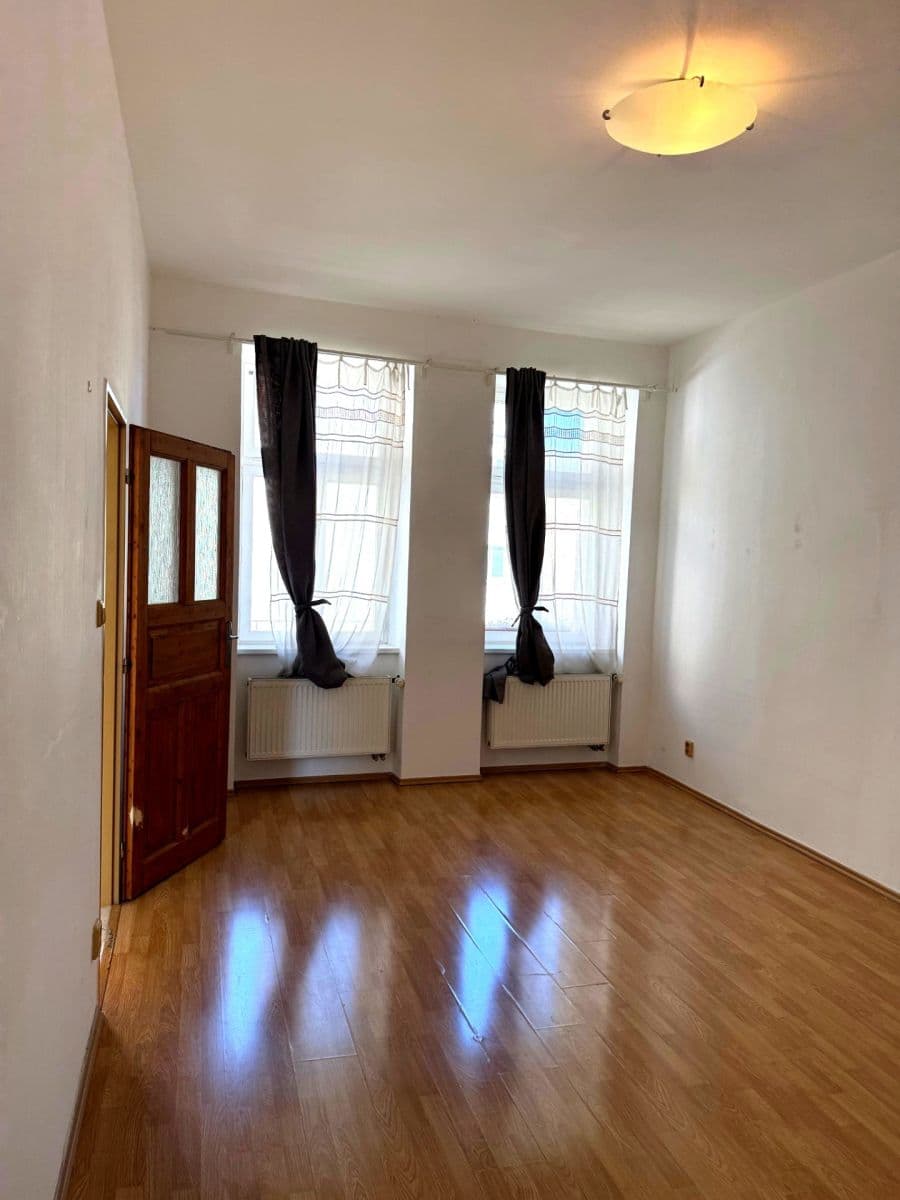 Prenájom bytu 2-izbový 49 m², Ostrovského, Praha, Praha Prenájom bytu 2-izbový 49 m², Ostrovského, Praha, Praha
