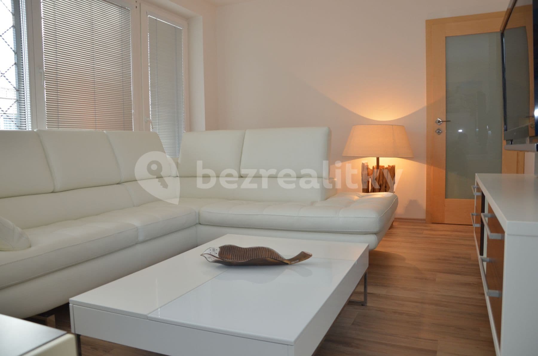 Prenájom bytu 4-izbový 92 m², Hřebíkova, Praha, Praha Prenájom bytu 4-izbový 92 m², Hřebíkova, Praha, Praha