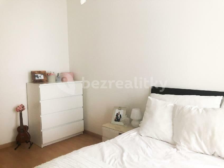Prenájom bytu 1-izbový 42 m², Kurta Konráda, Praha, Praha Prenájom bytu 1-izbový 42 m², Kurta Konráda, Praha, Praha