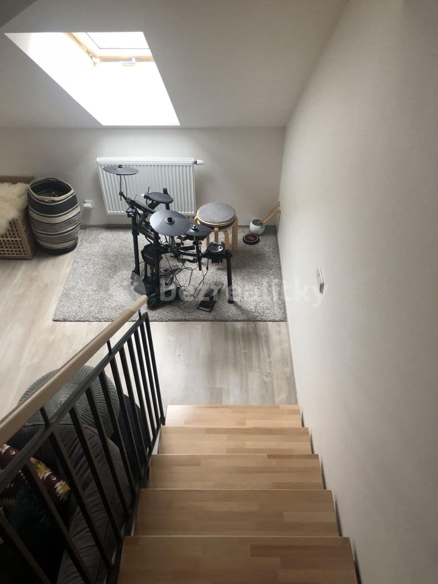 Prenájom bytu 2-izbový 84 m², Bubenská, Praha, Praha Prenájom bytu 2-izbový 84 m², Bubenská, Praha, Praha