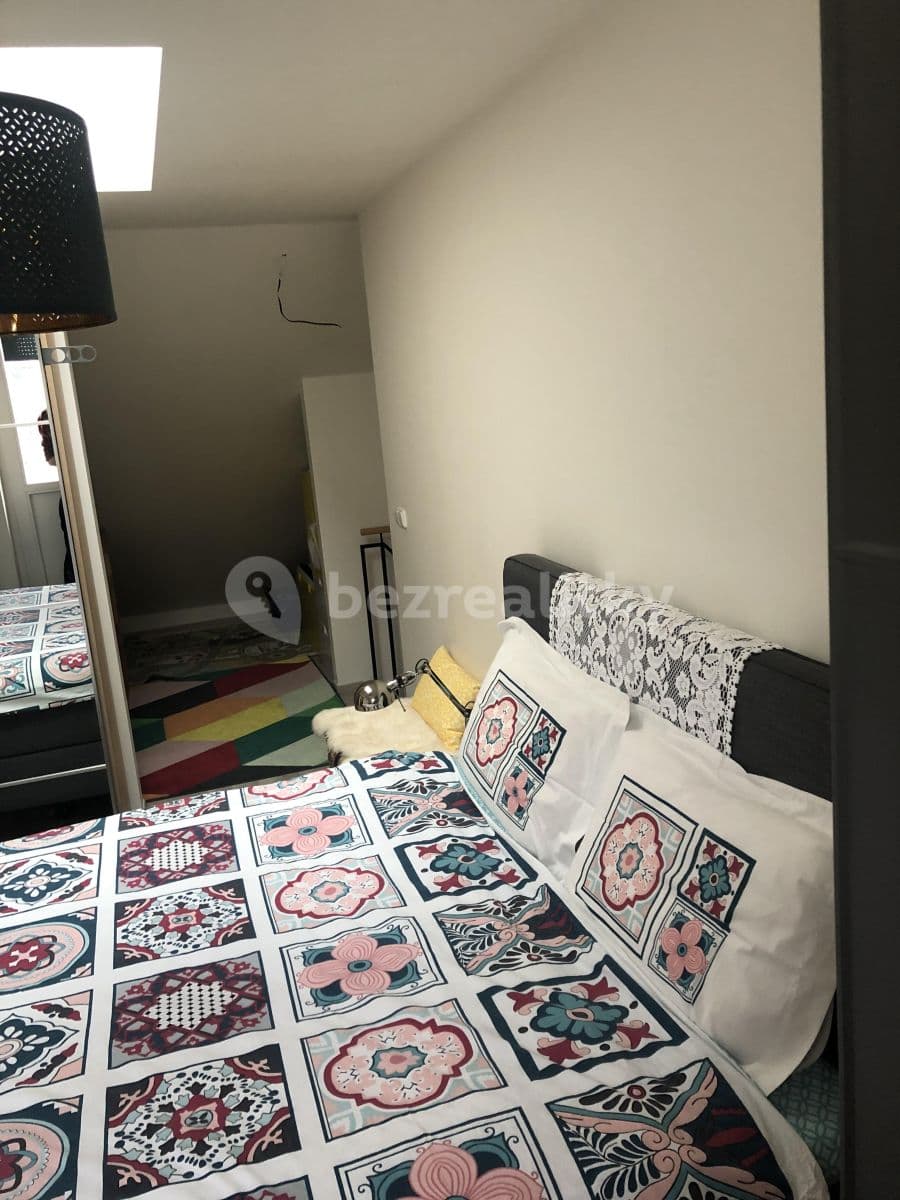 Prenájom bytu 2-izbový 84 m², Bubenská, Praha, Praha Prenájom bytu 2-izbový 84 m², Bubenská, Praha, Praha