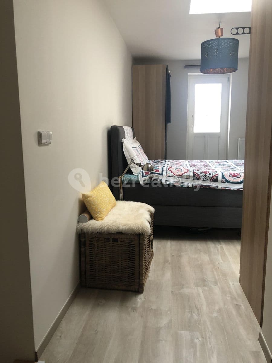 Prenájom bytu 2-izbový 84 m², Bubenská, Praha, Praha Prenájom bytu 2-izbový 84 m², Bubenská, Praha, Praha