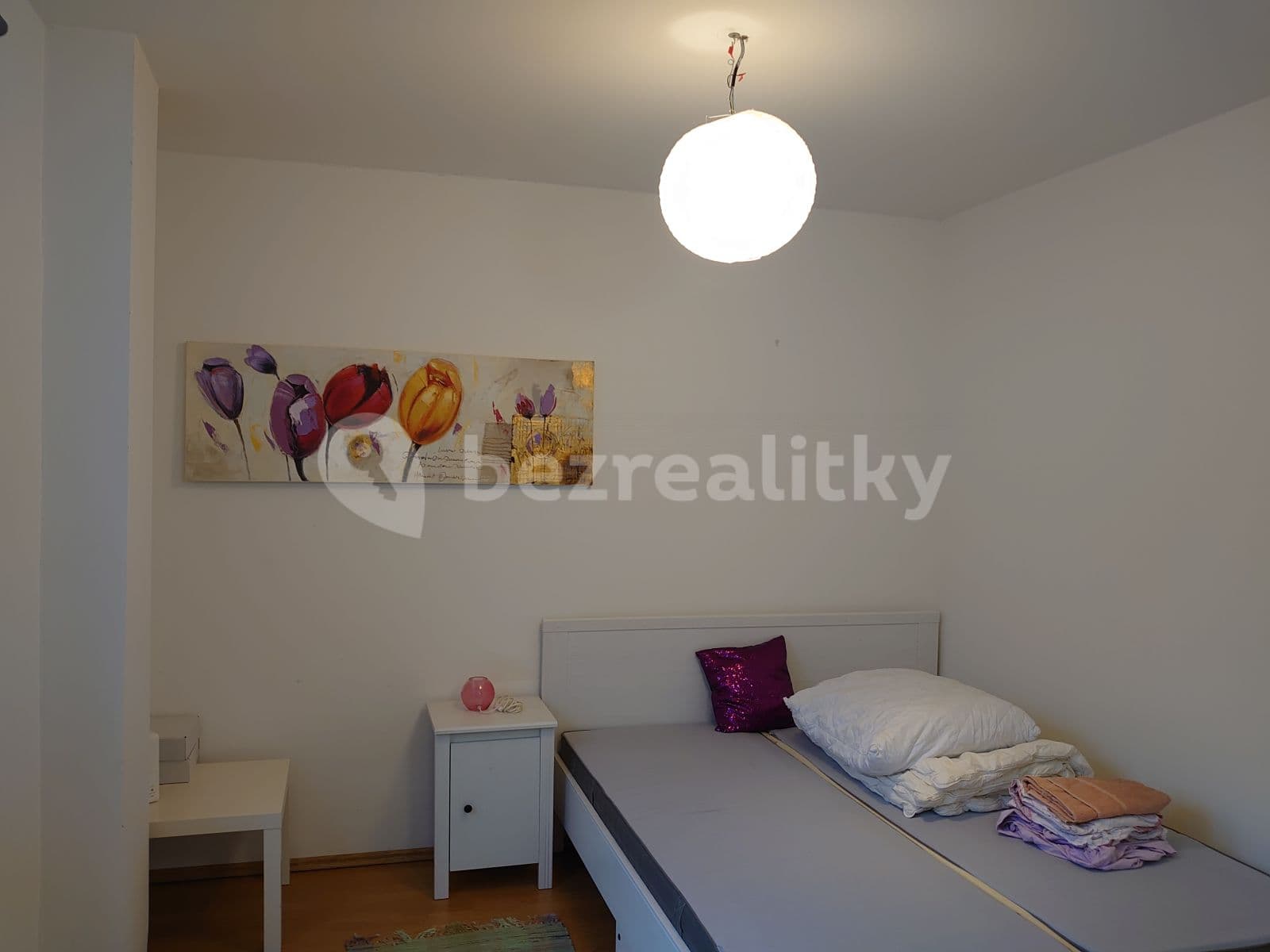 Prenájom bytu Garsoniéra 29 m², Malokarpatské námestie, Lamač, Bratislavský kraj Prenájom bytu Garsoniéra 29 m², Malokarpatské námestie, Lamač, Bratislavský kraj