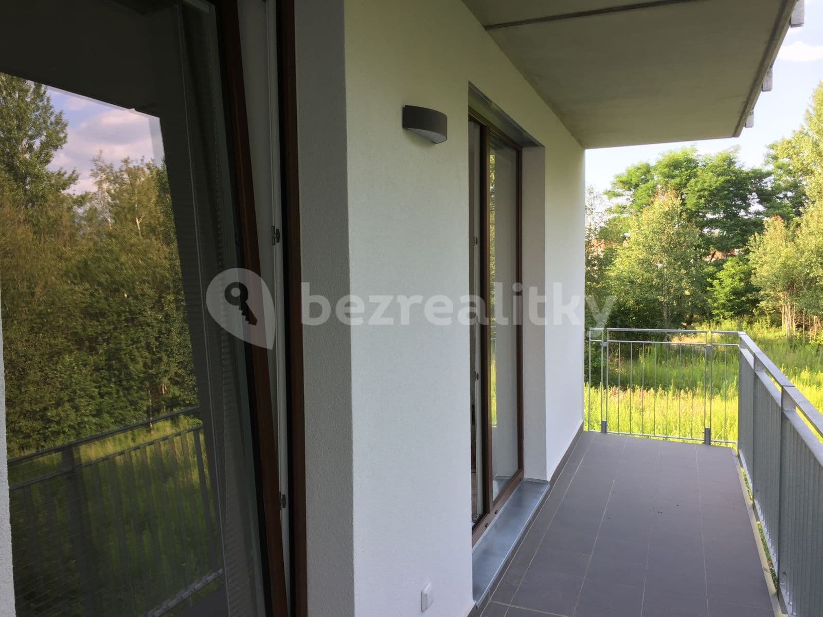 Prenájom bytu 2-izbový 65 m², Antonína Petrofa, Hradec Králové, Královéhradecký kraj Prenájom bytu 2-izbový 65 m², Antonína Petrofa, Hradec Králové, Královéhradecký kraj
