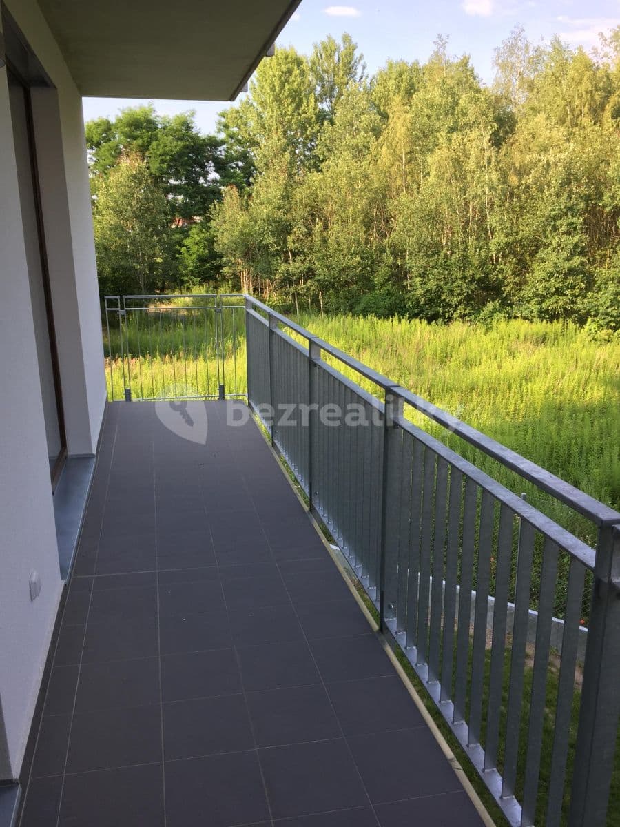 Prenájom bytu 2-izbový 65 m², Antonína Petrofa, Hradec Králové, Královéhradecký kraj Prenájom bytu 2-izbový 65 m², Antonína Petrofa, Hradec Králové, Královéhradecký kraj