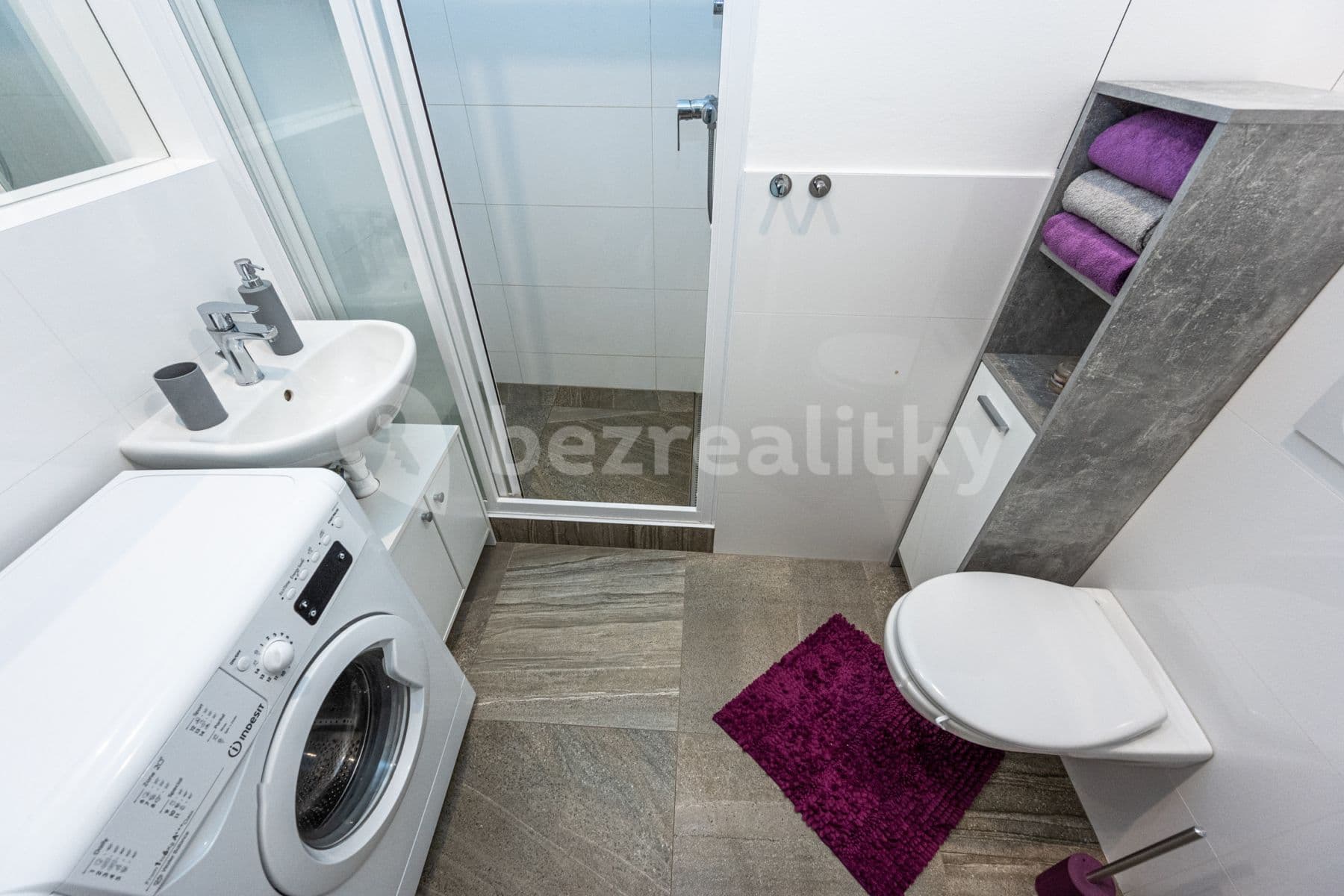 Prenájom bytu 2-izbový 49 m², Brichtova, Praha, Praha Prenájom bytu 2-izbový 49 m², Brichtova, Praha, Praha
