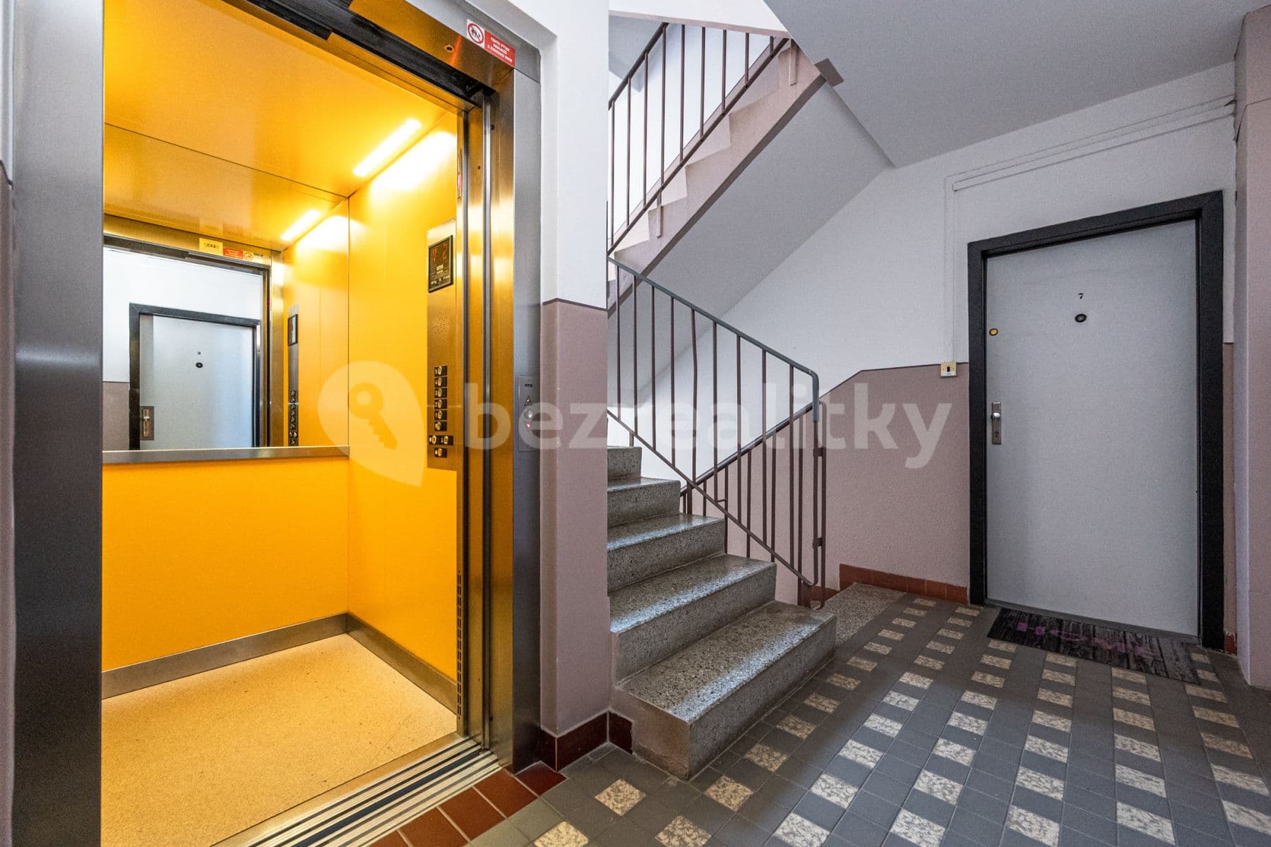 Prenájom bytu 2-izbový 49 m², Brichtova, Praha, Praha Prenájom bytu 2-izbový 49 m², Brichtova, Praha, Praha