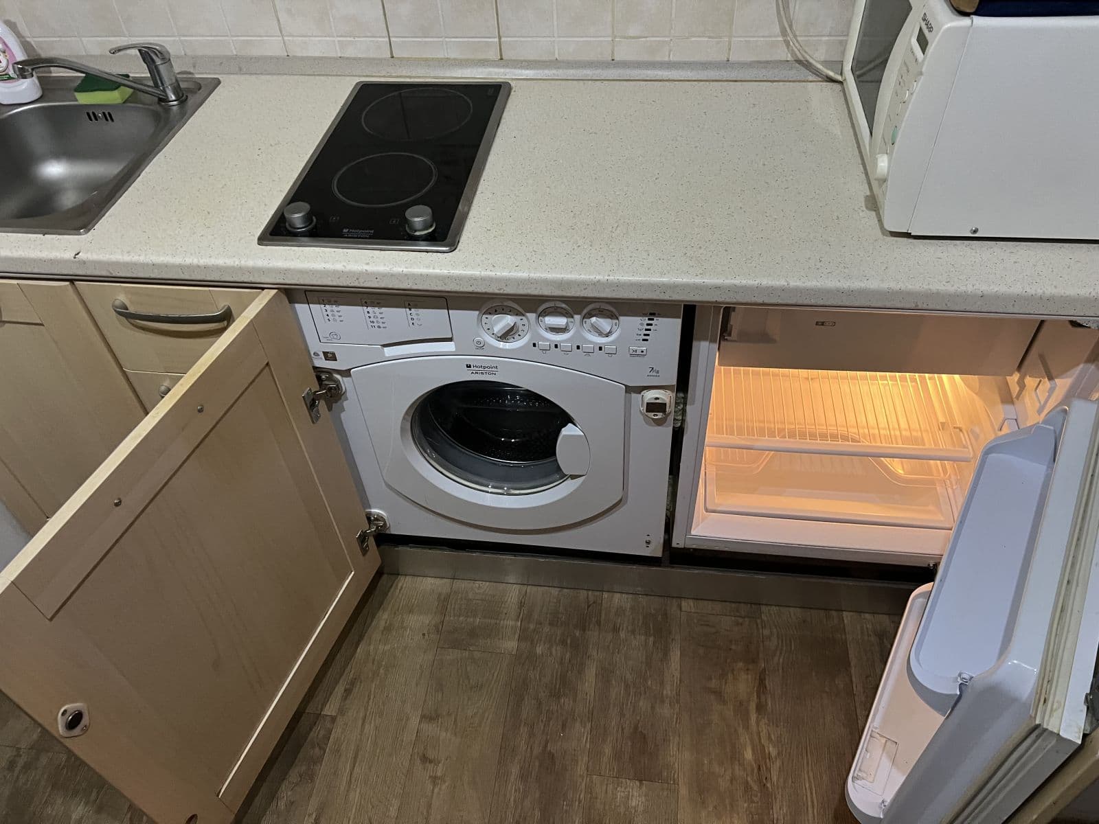Prenájom bytu 1-izbový 25 m², Josefa Houdka, Praha, Praha Prenájom bytu 1-izbový 25 m², Josefa Houdka, Praha, Praha