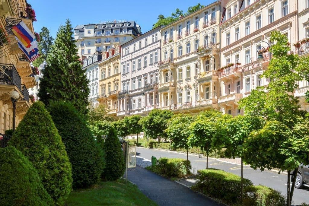 Prenájom bytu 1-izbový 46 m², Sadová, Karlovy Vary, Karlovarský kraj Prenájom bytu 1-izbový 46 m², Sadová, Karlovy Vary, Karlovarský kraj