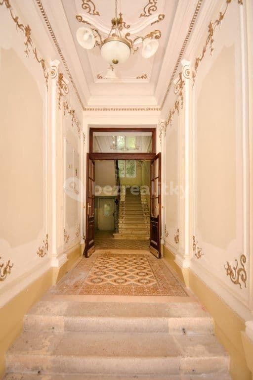 Prenájom bytu 1-izbový 46 m², Sadová, Karlovy Vary, Karlovarský kraj Prenájom bytu 1-izbový 46 m², Sadová, Karlovy Vary, Karlovarský kraj