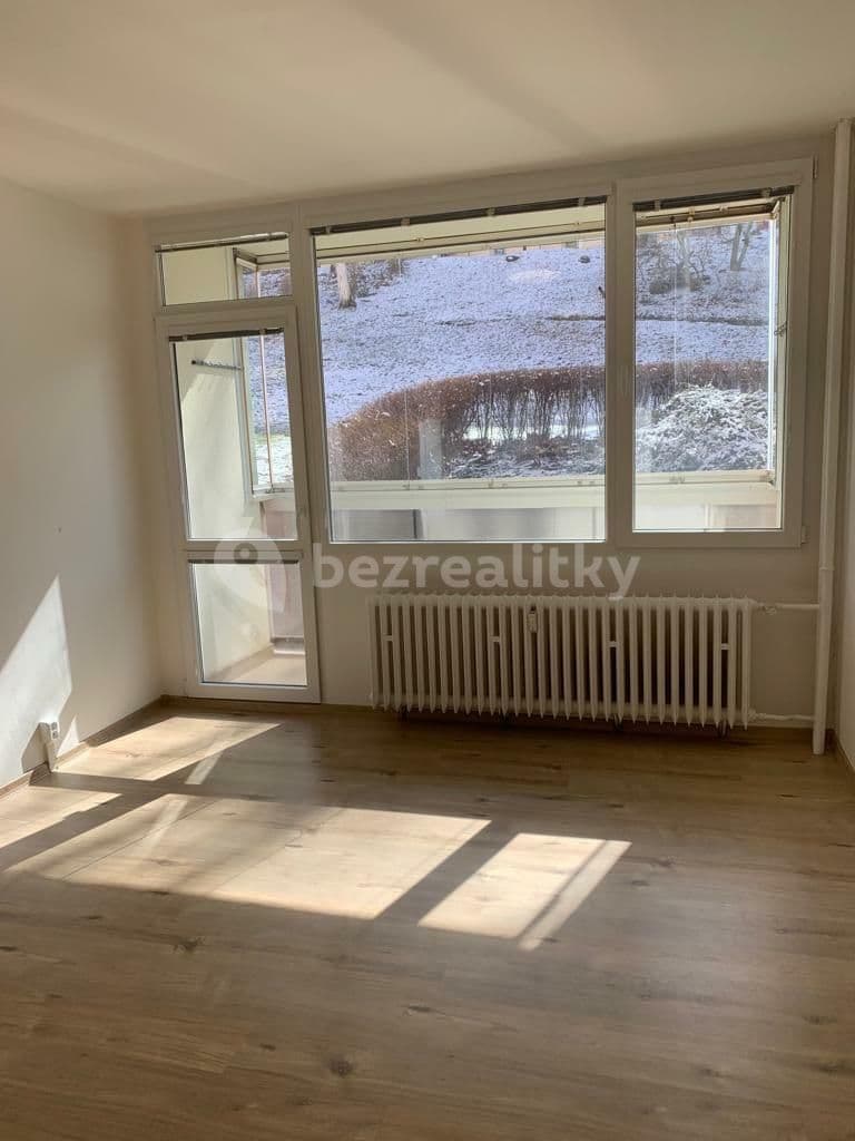 Prenájom bytu 2-izbový 67 m², Tolstého, Ústí nad Labem, Ústecký kraj Prenájom bytu 2-izbový 67 m², Tolstého, Ústí nad Labem, Ústecký kraj