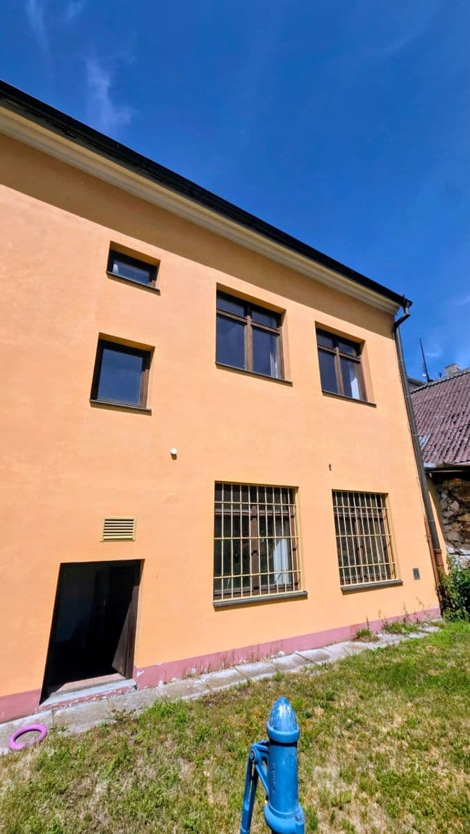 Prenájom nebytového priestoru 104 m², Nám. J. Hrubého, Kardašova Řečice, Jihočeský kraj Prenájom nebytového priestoru 104 m², Nám. J. Hrubého, Kardašova Řečice, Jihočeský kraj