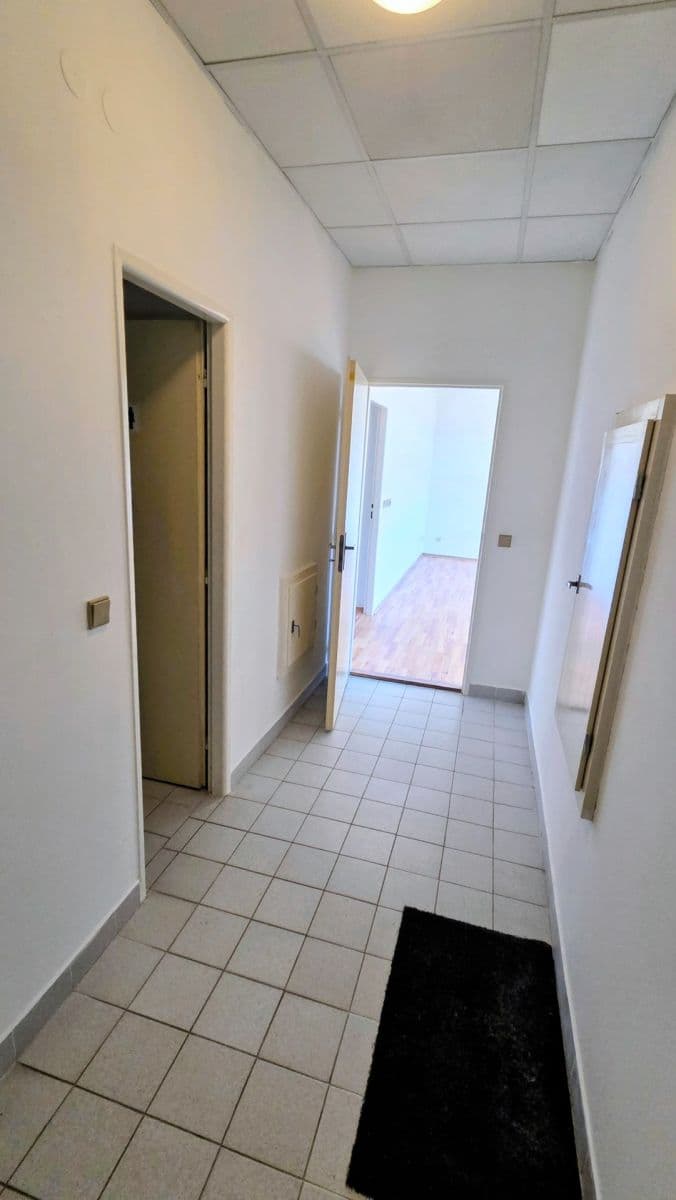 Prenájom nebytového priestoru 104 m², Nám. J. Hrubého, Kardašova Řečice, Jihočeský kraj Prenájom nebytového priestoru 104 m², Nám. J. Hrubého, Kardašova Řečice, Jihočeský kraj