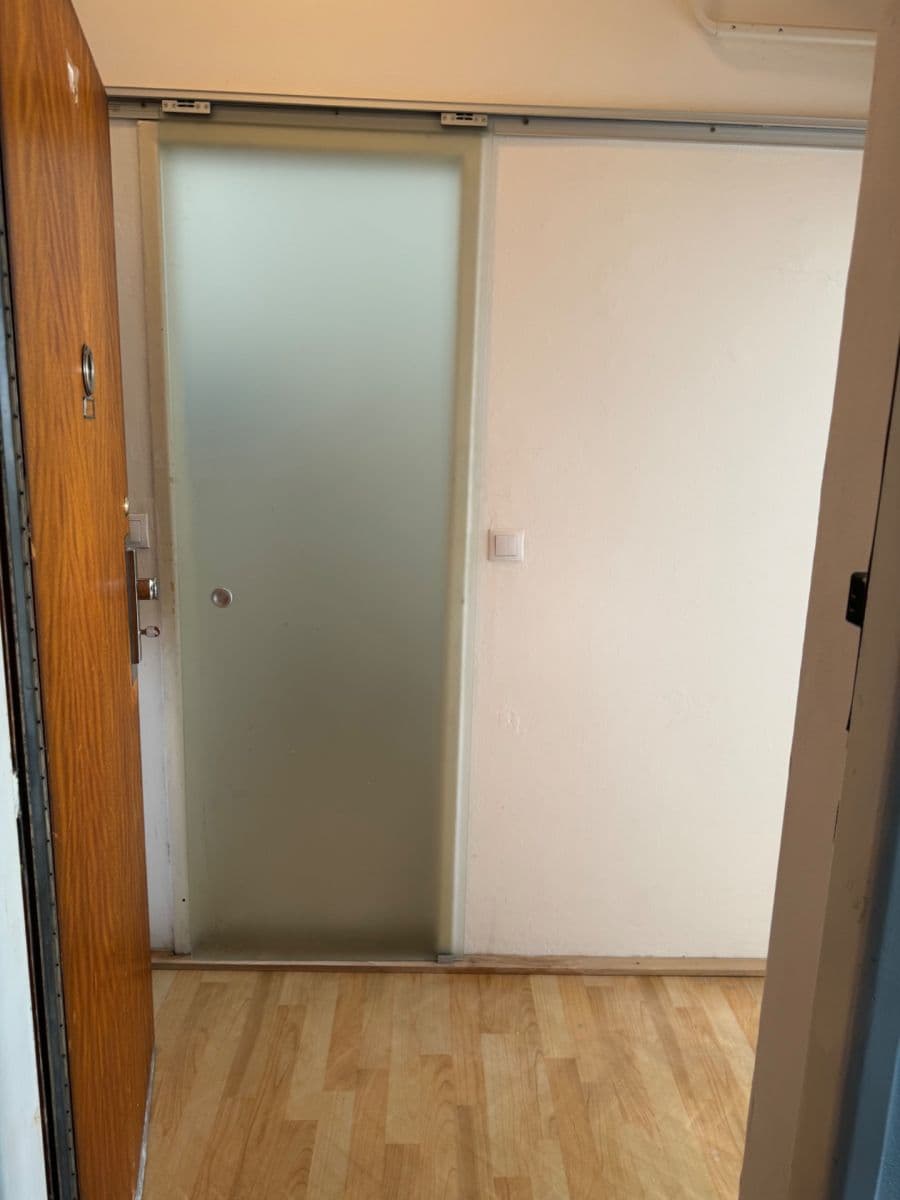 Prenájom bytu 1-izbový 25 m², Cihlářská, Brno, Jihomoravský kraj Prenájom bytu 1-izbový 25 m², Cihlářská, Brno, Jihomoravský kraj