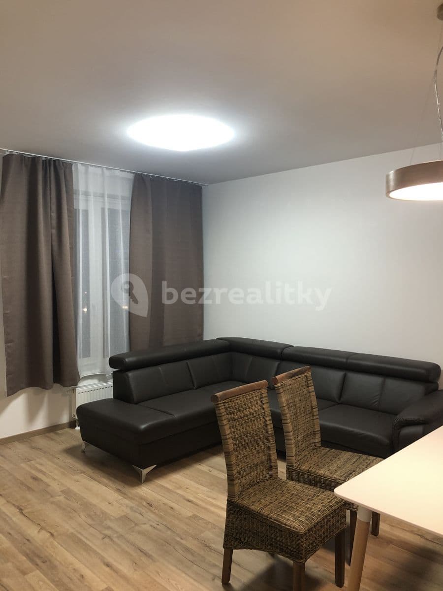 Prenájom bytu 3-izbový 83 m², Jarabinková, Ružinov, Bratislavský kraj Prenájom bytu 3-izbový 83 m², Jarabinková, Ružinov, Bratislavský kraj