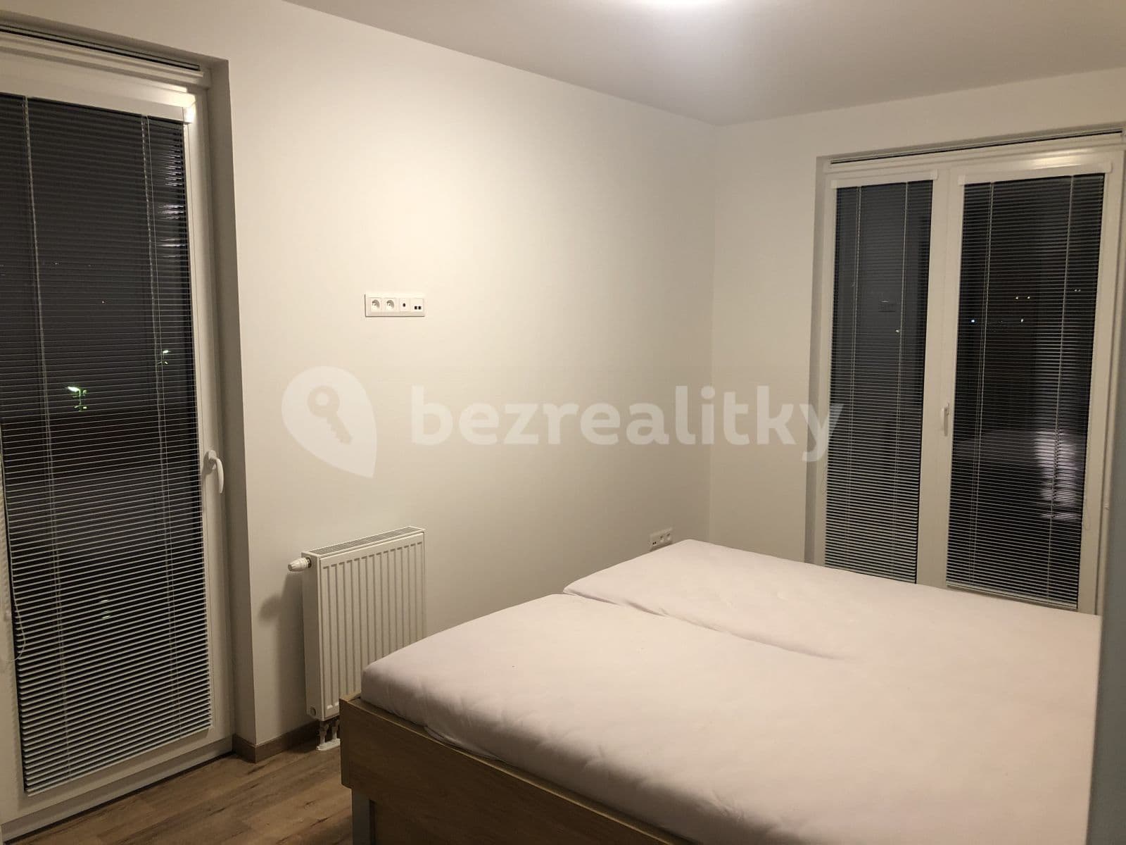 Prenájom bytu 3-izbový 83 m², Jarabinková, Ružinov, Bratislavský kraj Prenájom bytu 3-izbový 83 m², Jarabinková, Ružinov, Bratislavský kraj