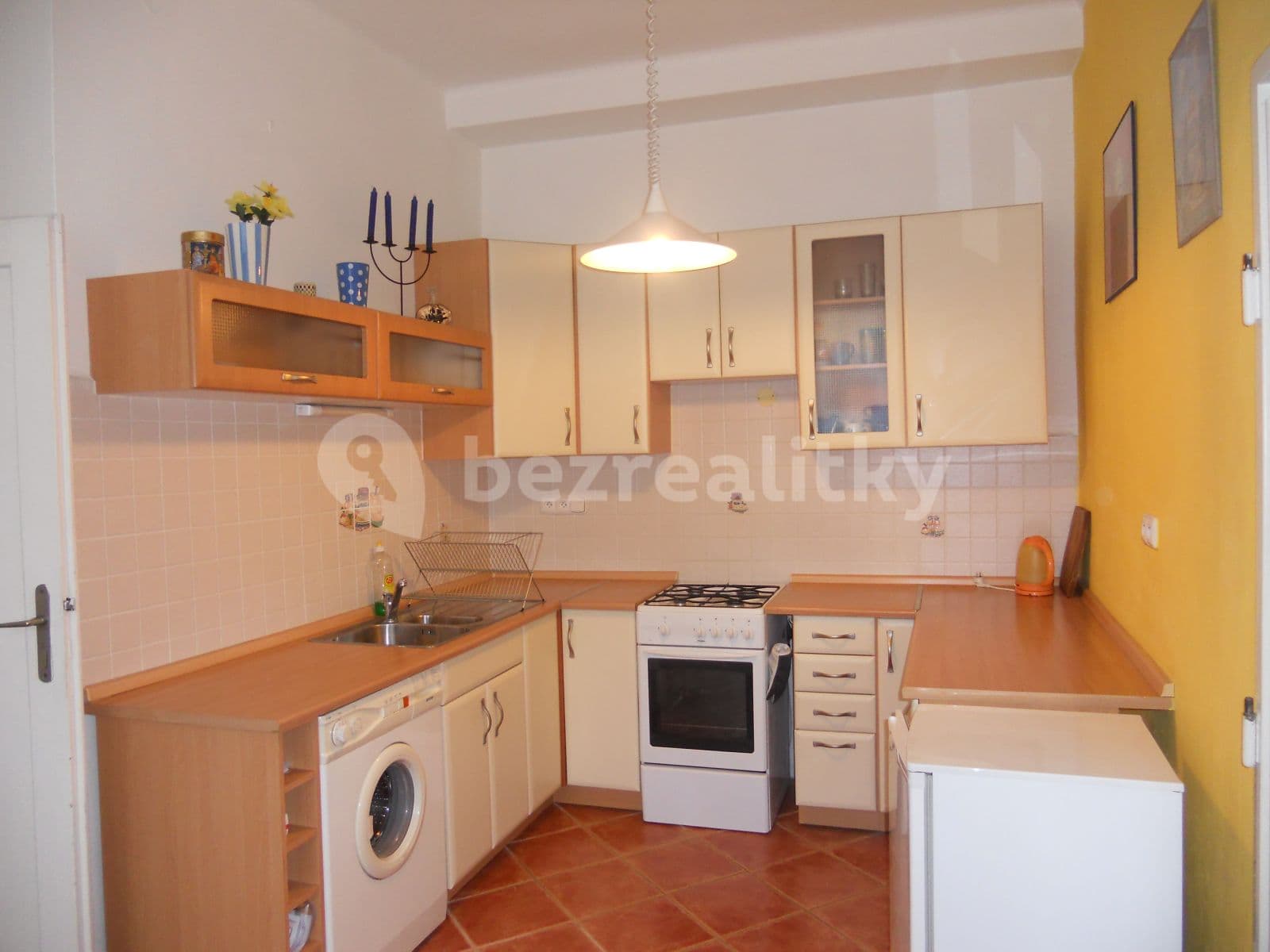 Prenájom bytu 1-izbový 46 m², Hollarovo náměstí, Praha, Praha Prenájom bytu 1-izbový 46 m², Hollarovo náměstí, Praha, Praha