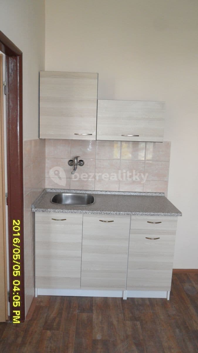 Prenájom bytu 3-izbový 66 m², Spojovací, Praha, Praha Prenájom bytu 3-izbový 66 m², Spojovací, Praha, Praha